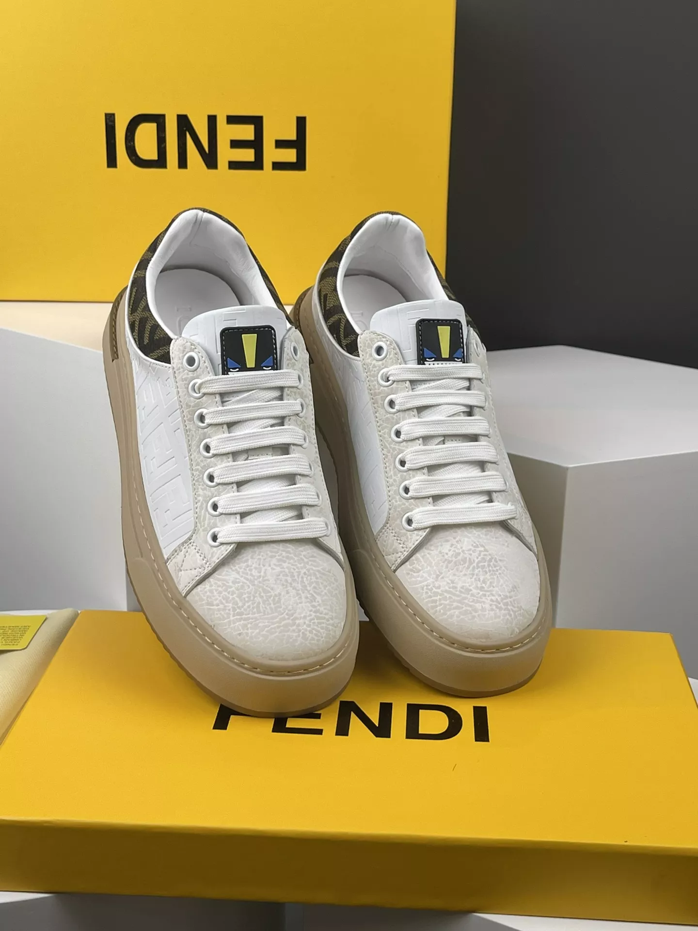 fendi decontractees chaussures pour homme s_12743212